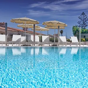 https://bungalows-adonis.in-canary-islands.com