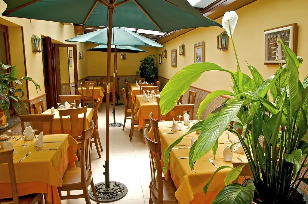 Ona Las Rampas Fuengirola 3*,  Spain